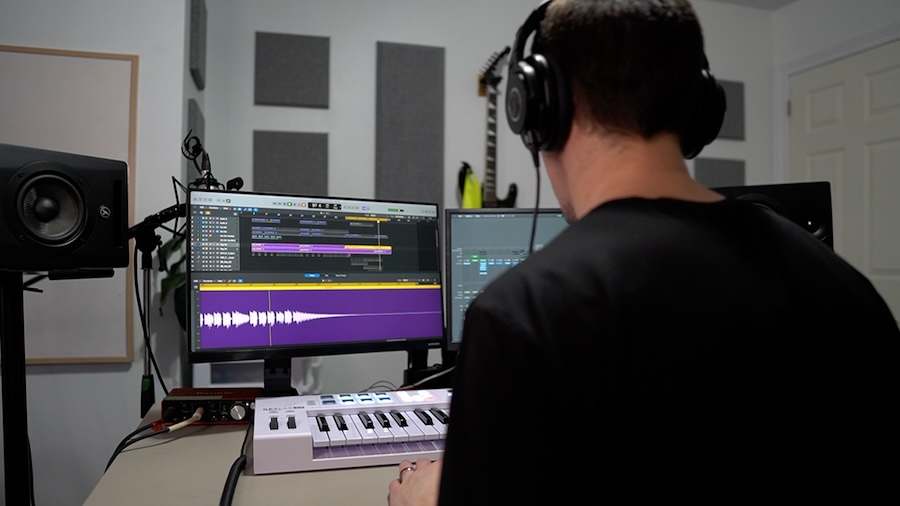 What Are The Differences Between Audio Mixing & Producing?